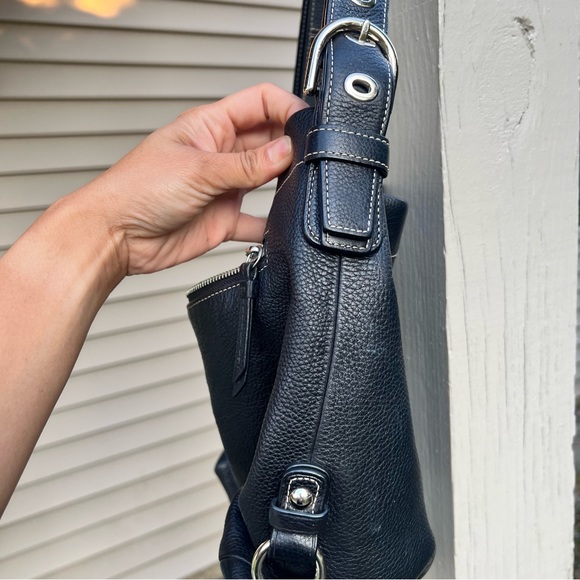 ‼️SOLD‼️Coach Pebble Leather Black Shoulder Bag - Picture 3 of 5